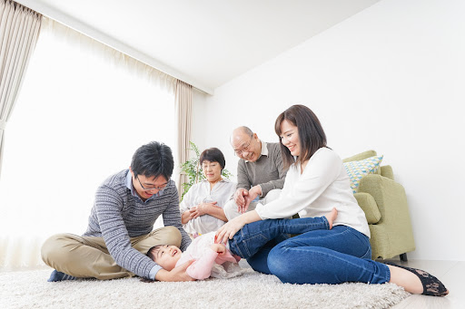 生前整理と家族の相談：5つの段階別アプローチと世代別の対応策